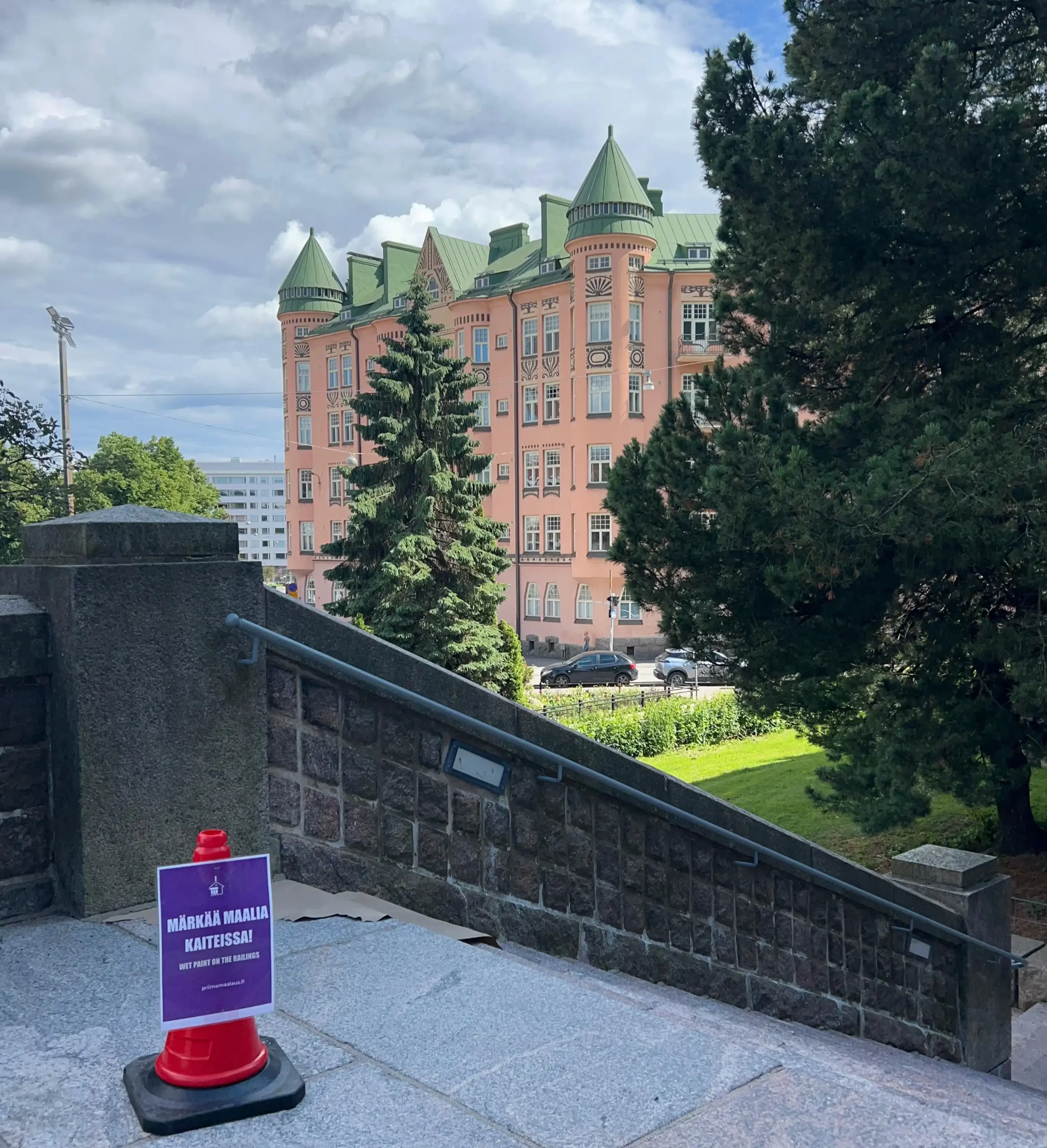 Suuret maalausurakat taloyhtiöt